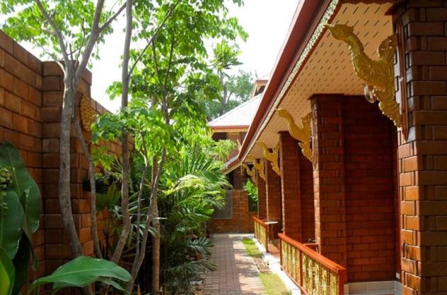Irawadee Resort Mae Сот Екстериор снимка
