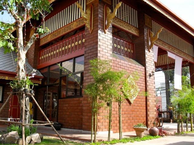 Irawadee Resort Mae Сот Екстериор снимка