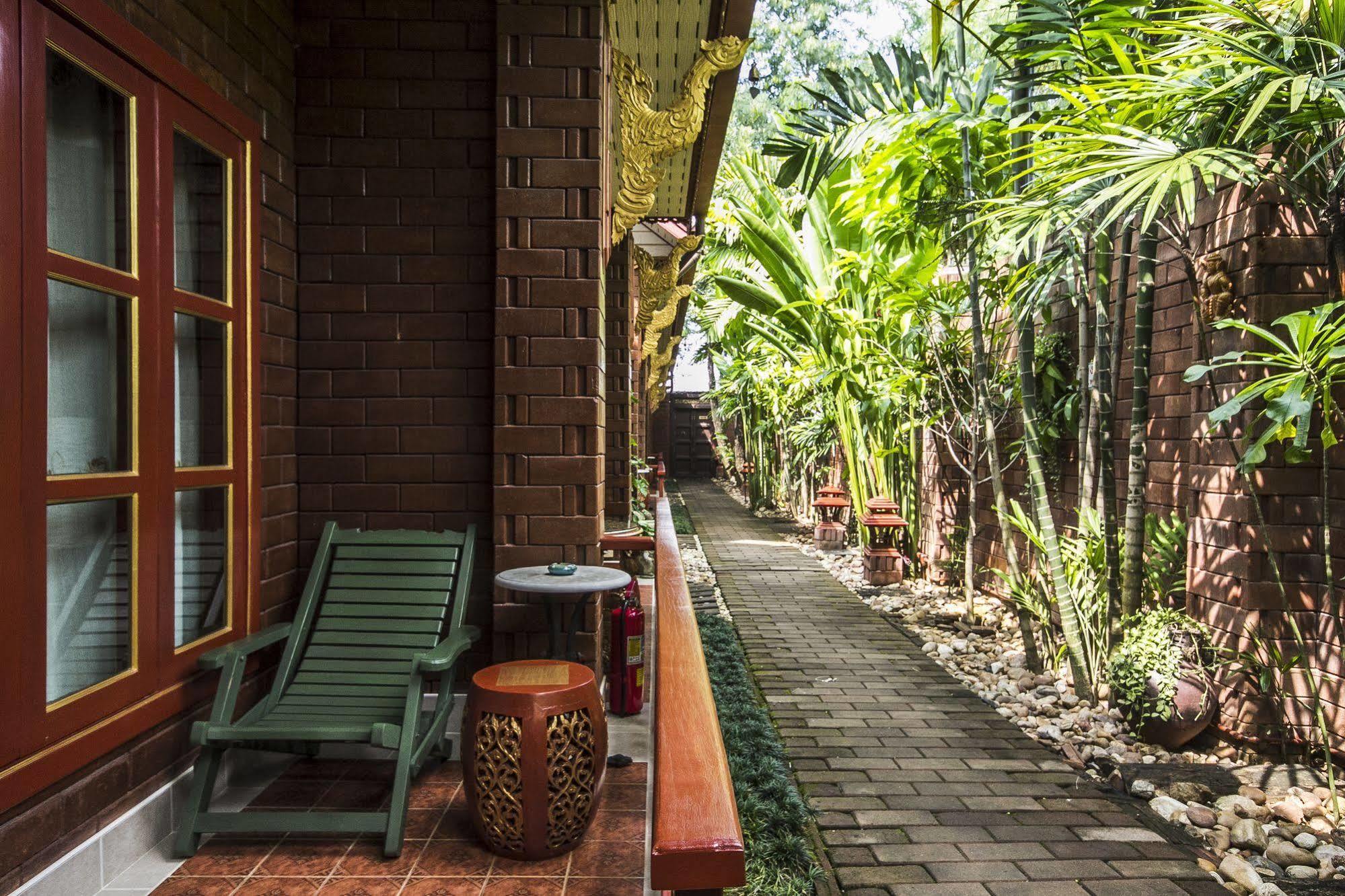 Irawadee Resort Mae Сот Екстериор снимка