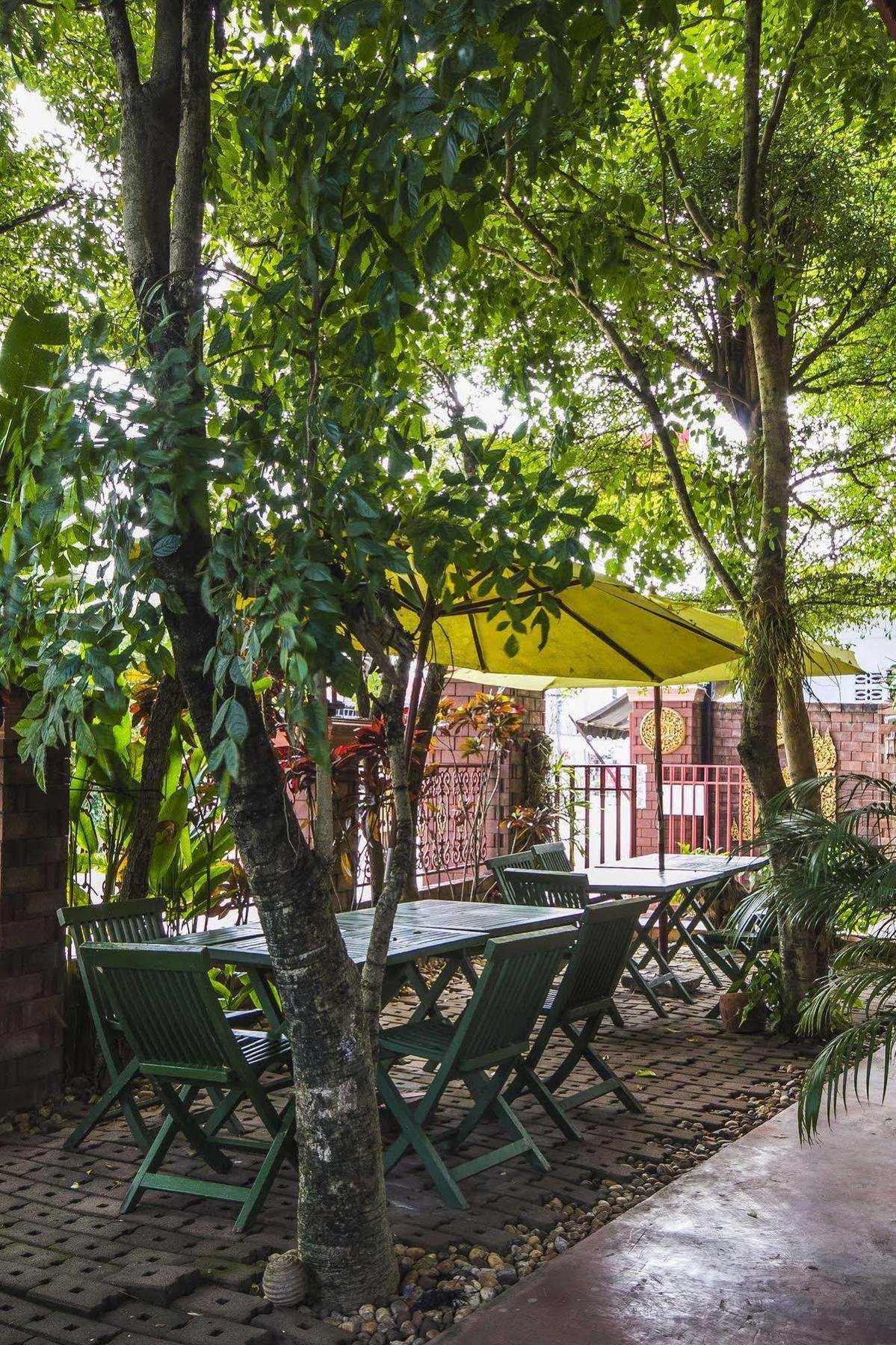 Irawadee Resort Mae Сот Екстериор снимка